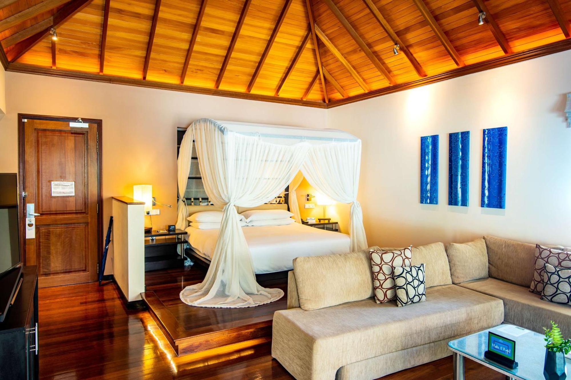 Hilton Seychelles Labriz Resort & Spa La Passe Exterior photo