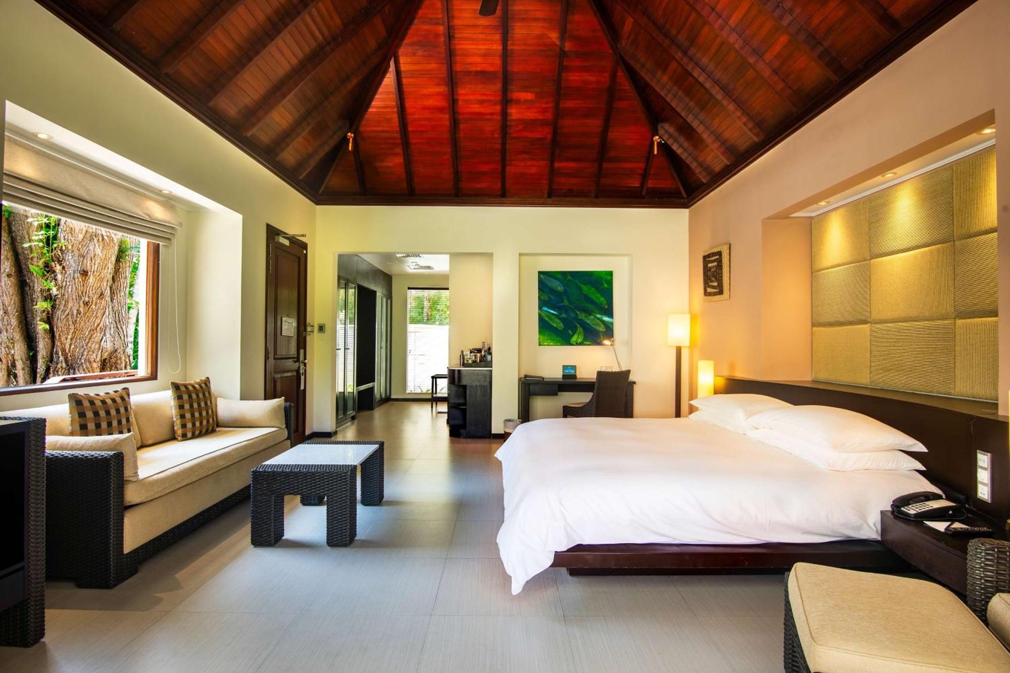 Hilton Seychelles Labriz Resort & Spa La Passe Exterior photo